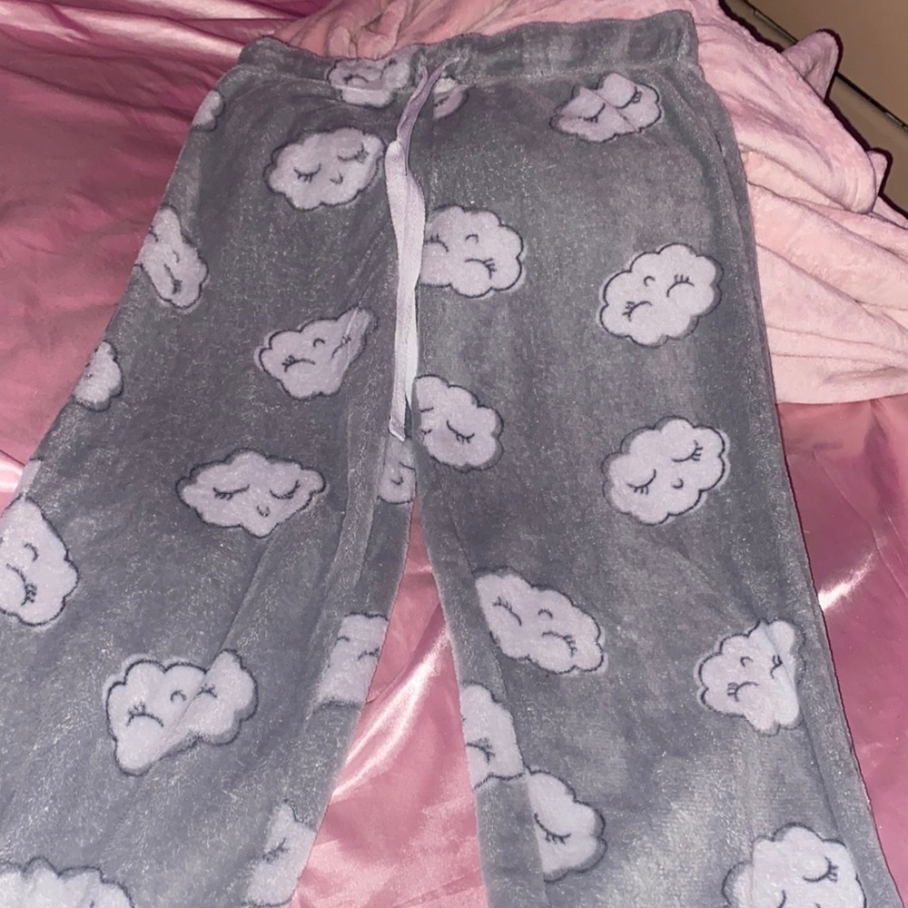Women’s/girls fuzzy grey pajama pants